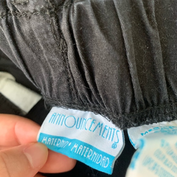 Maternity Shorts - Picture 4 of 4